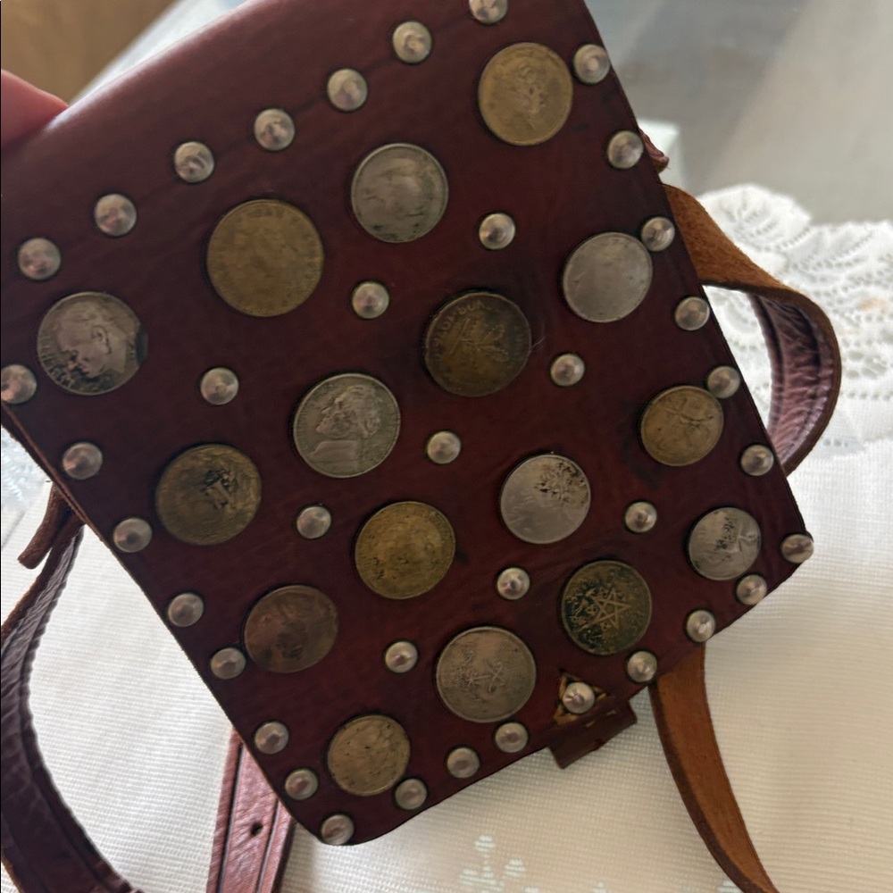 Leather coin leather saddle bag - Picture 2 of 8